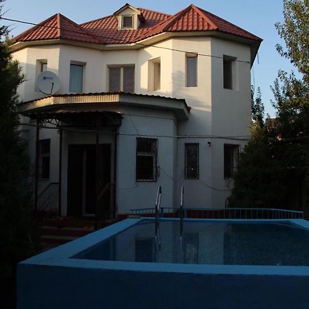 Dream Hostel Shymkent Ngoại thất bức ảnh